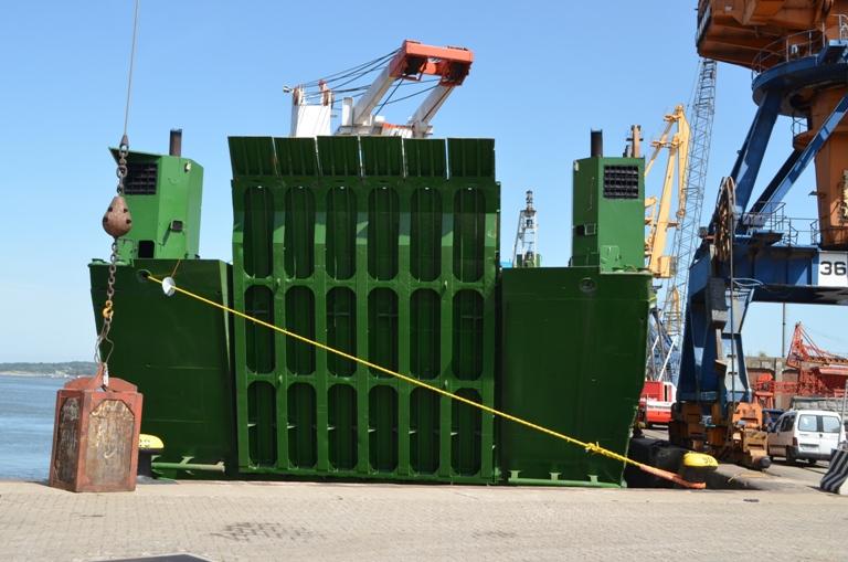 Desde el muelle: INCANSABLE.