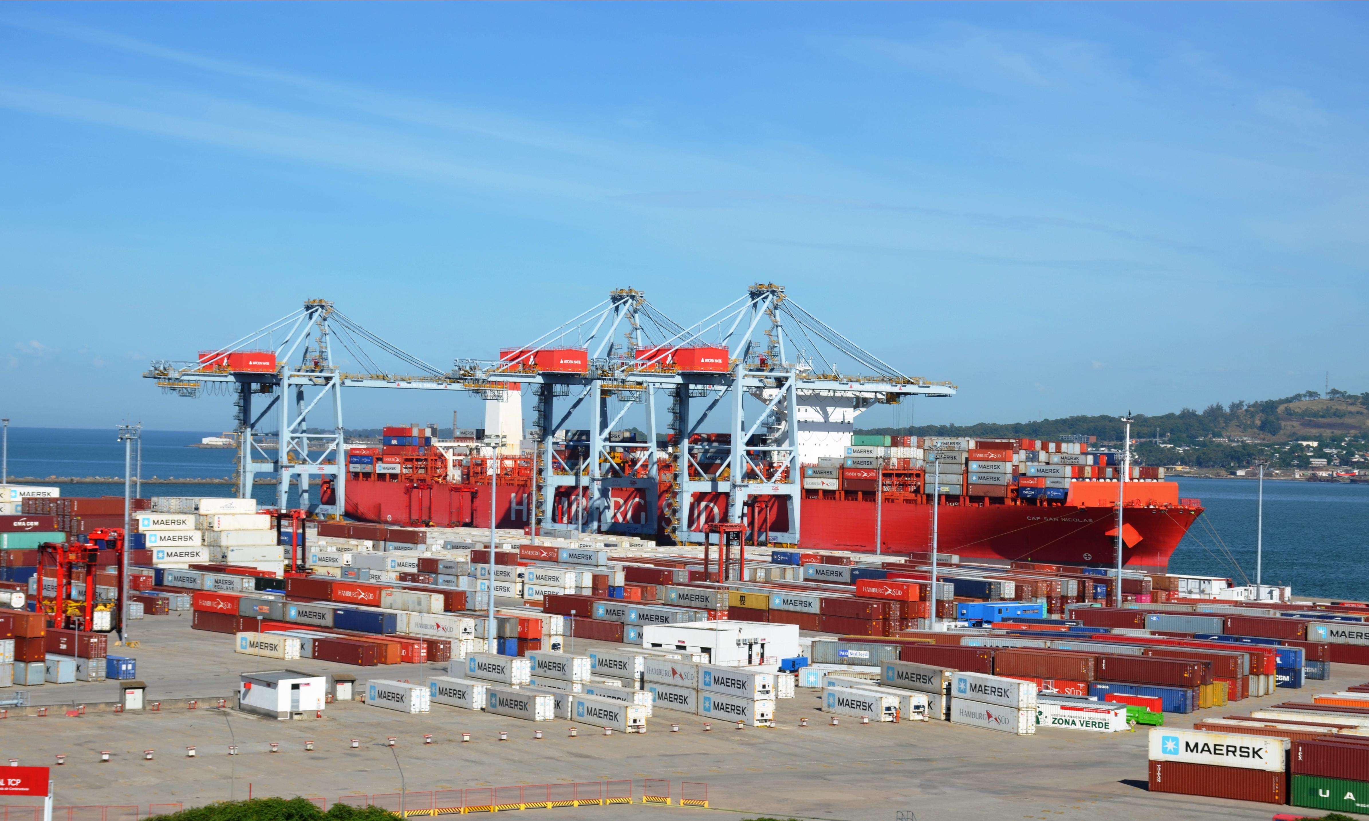 Cap San Nicolas en Muelle Escala.