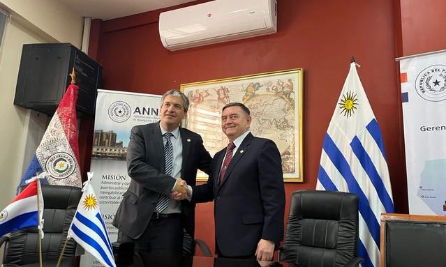 Juan Curbelo se reúne con  su colega de Paraguay Rúben Valdez.